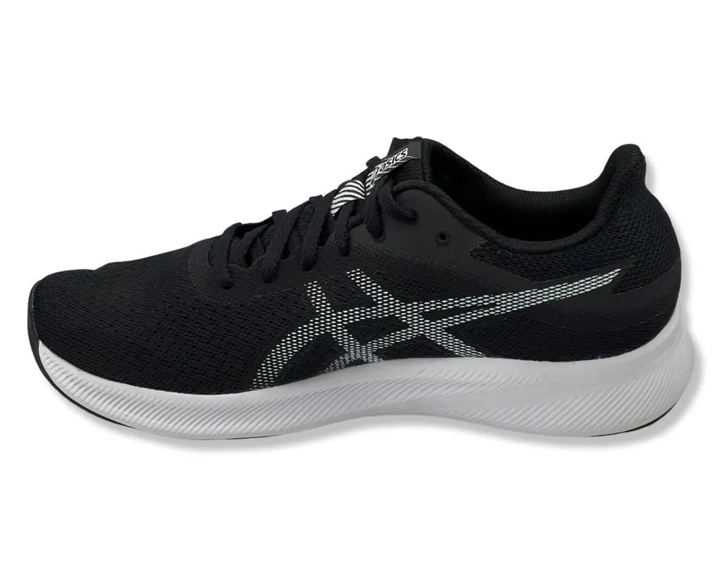 ASICS Patriot 13  Runinng Sneakers in Black & White