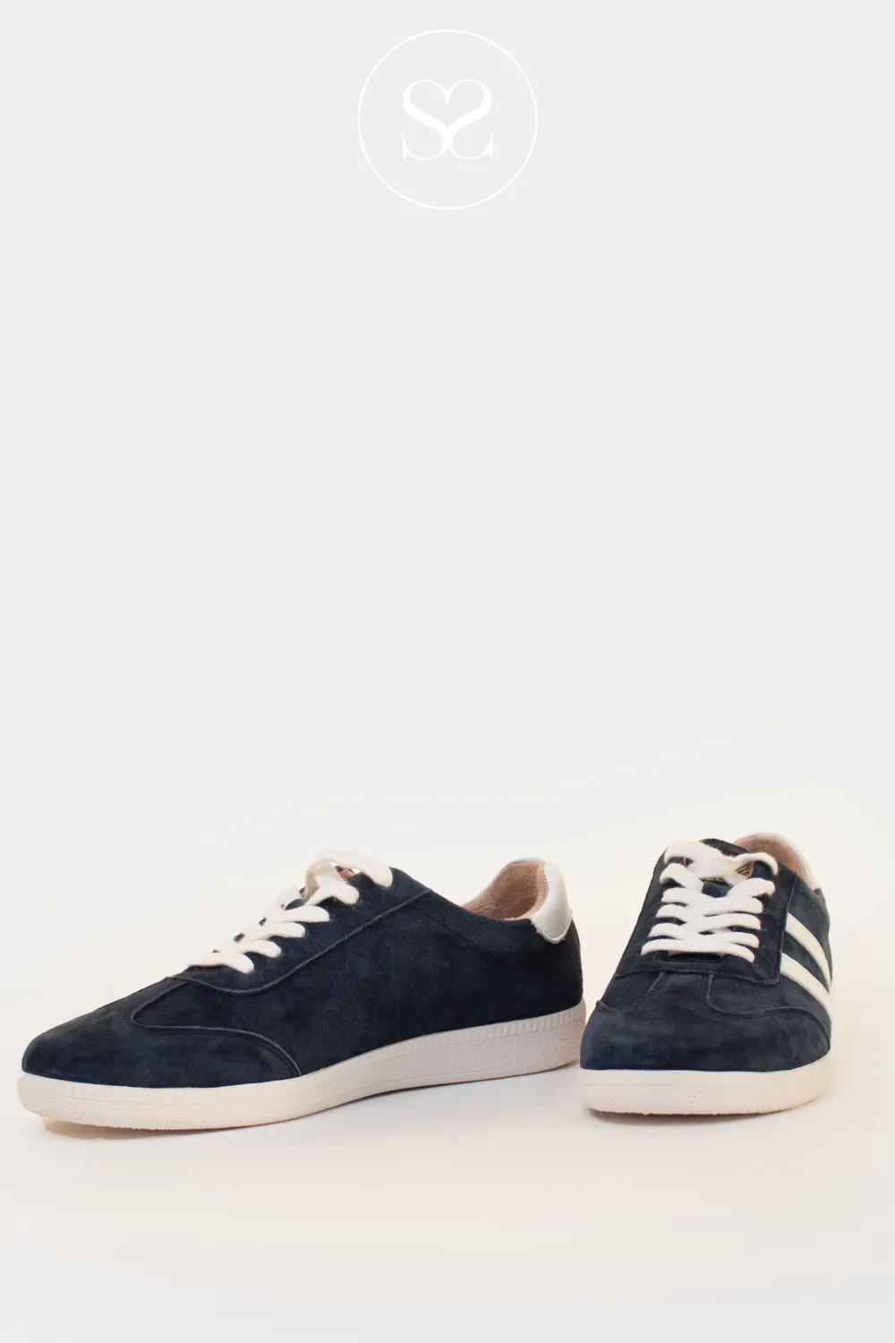 DRILLEYS FIFTY THREE NAVY/WHITE LOW PROFILE TRAINERS