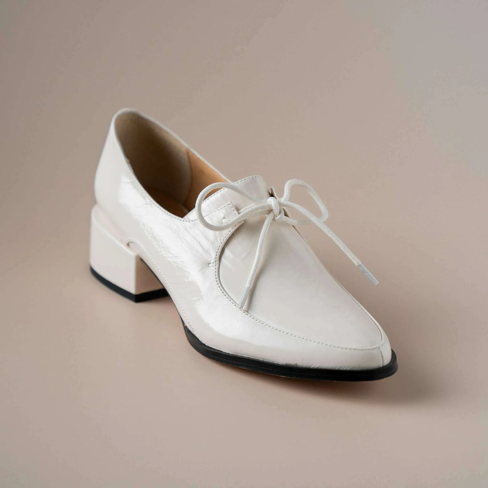 EOS - Casi - Oxford Low Heel - Black & Ivory Patent