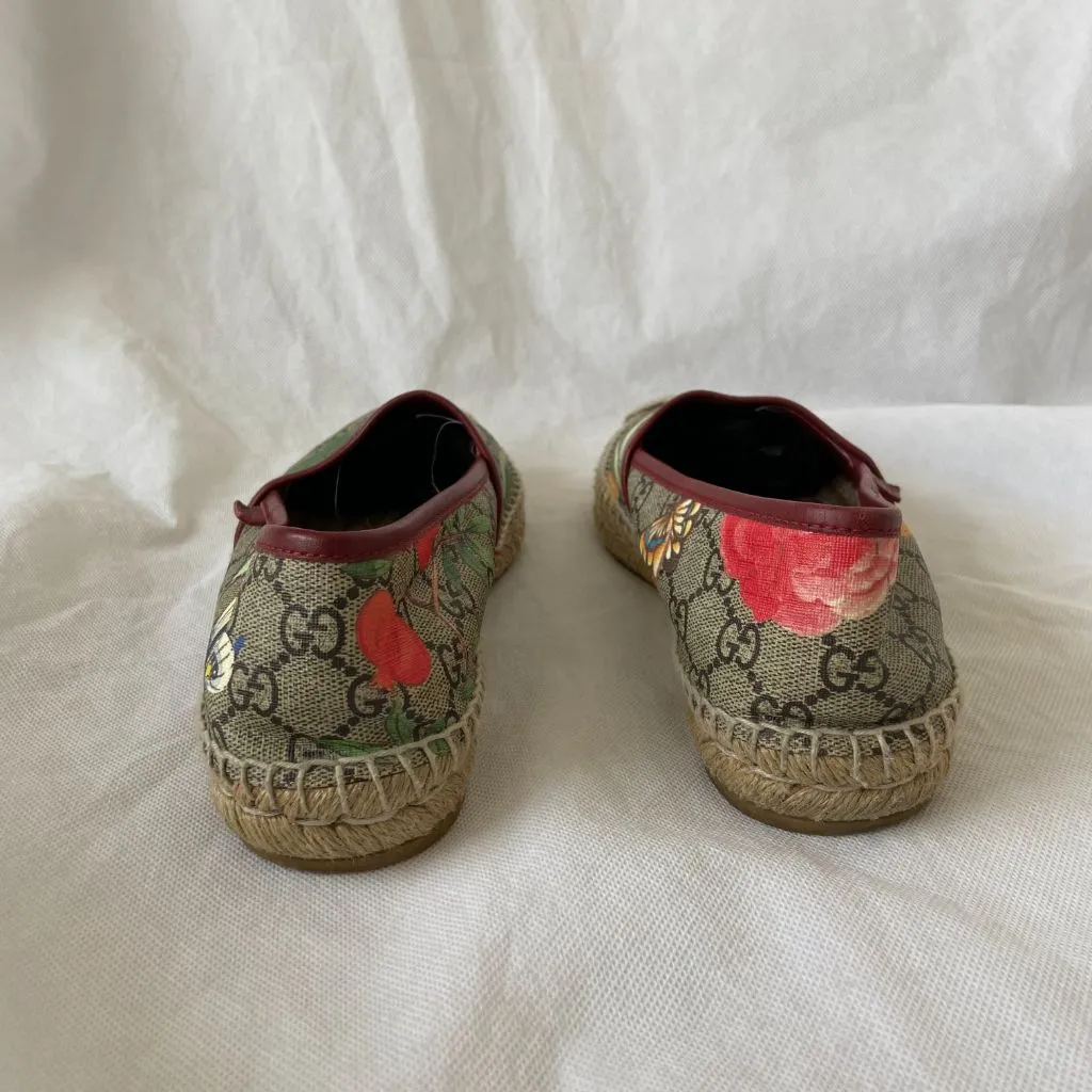 Gucci Multicolor Tian Print GG Supreme Canvas Flat Espadrilles, 39.5