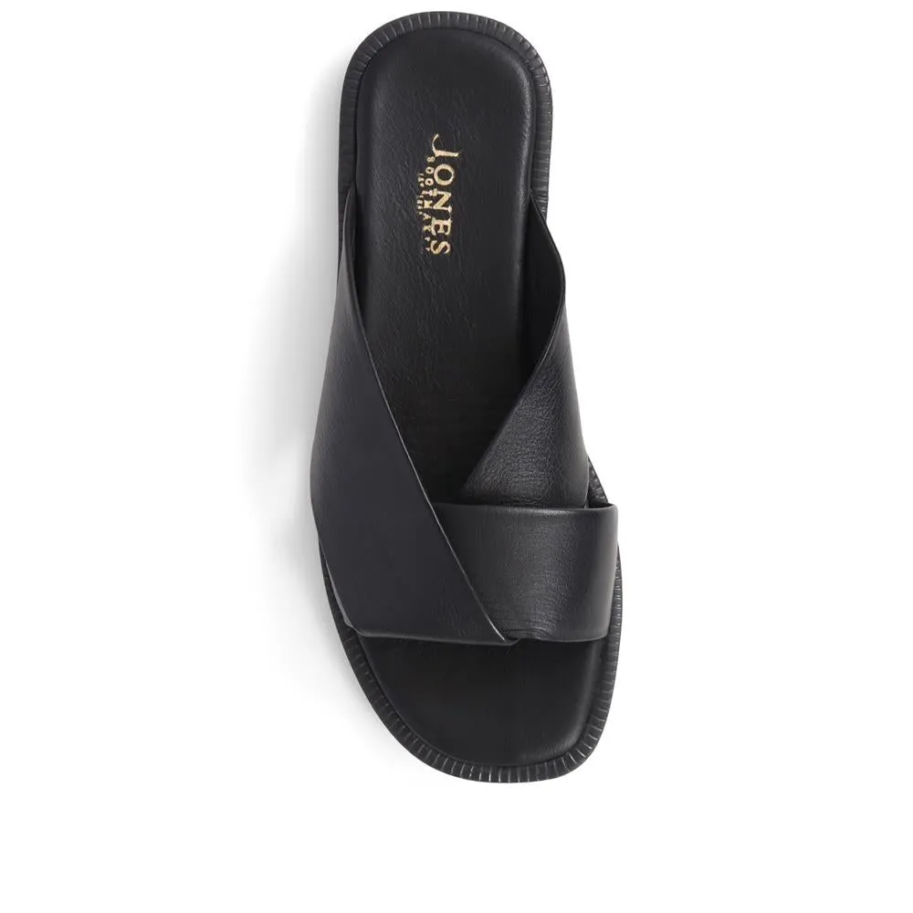 Hazelle Flat Mule Sandals - HAZELLE / 325 227