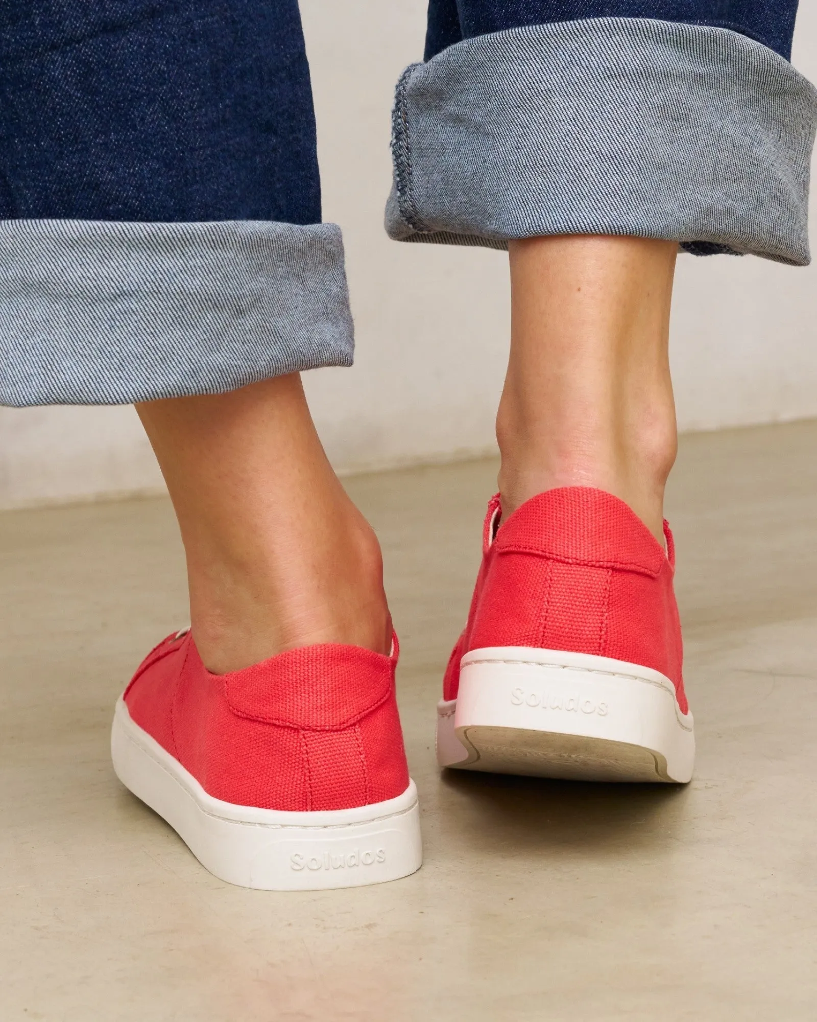 Womens_Sneakers_The Ibiza_Canvas Colors_Cayenne Red